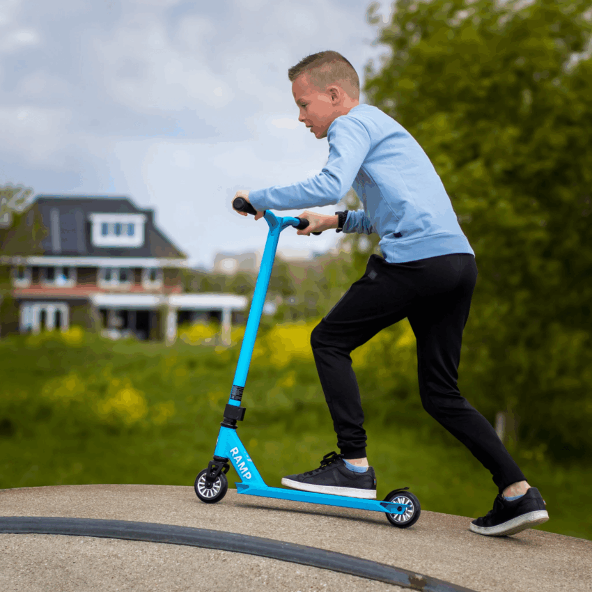 micro ramp cyan stunt step
