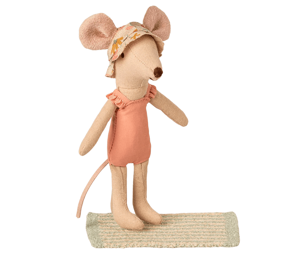 maileg beach set for big sister mouse