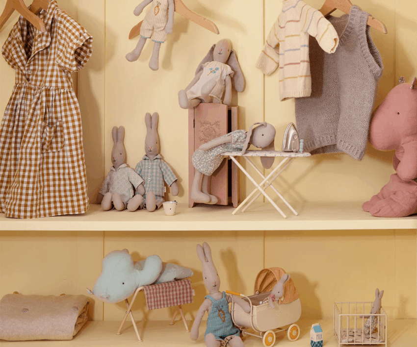 maileg iron & ironing board miniature