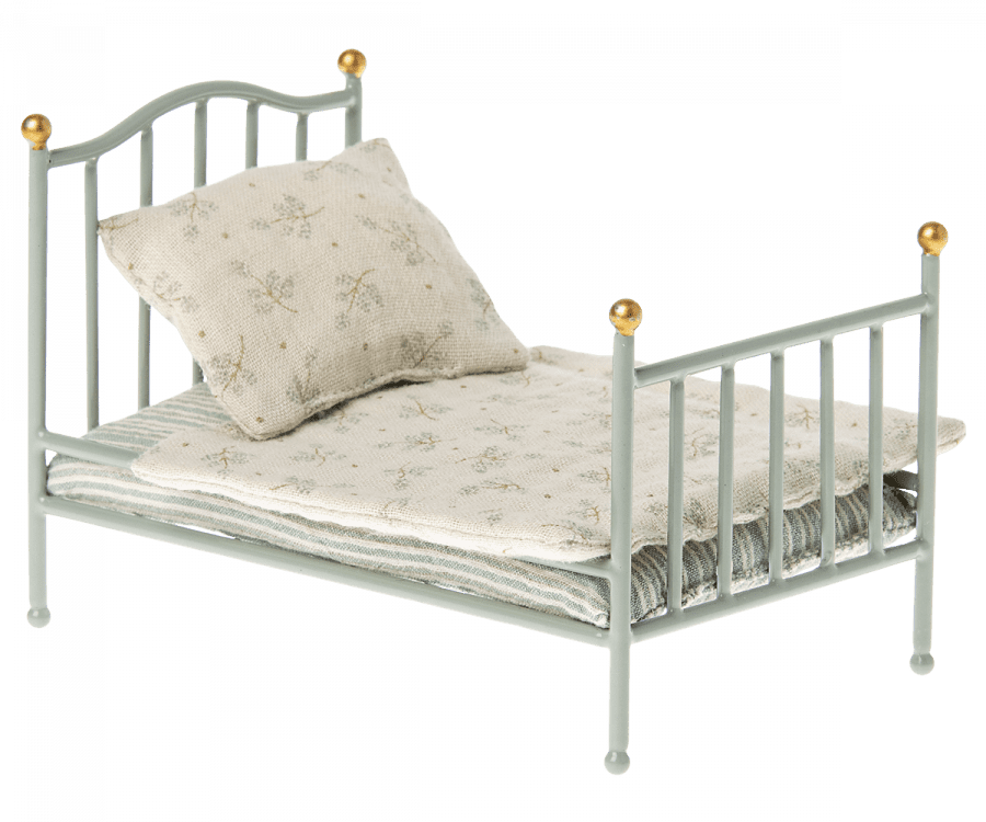maileg vintage bed mouse, mint