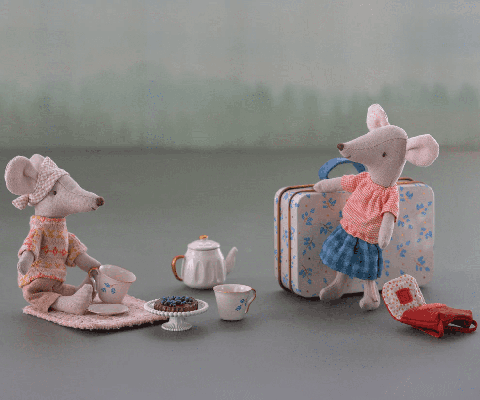 maileg afternoon treat, mouse blue madelaine