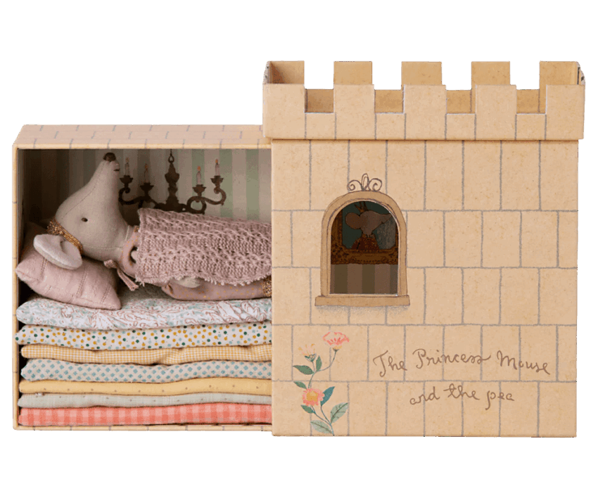 maileg princess and the pea, big sister mouse