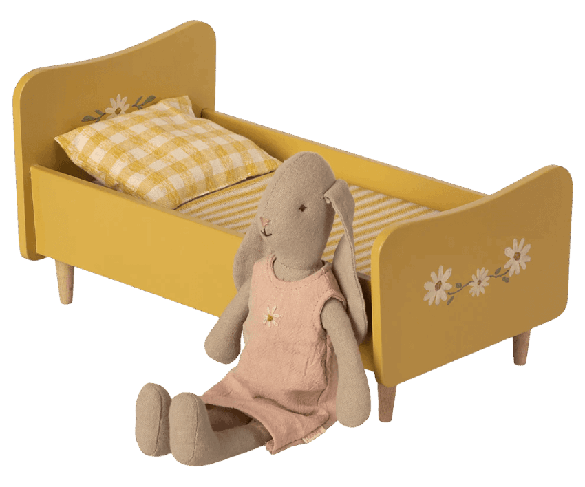 maileg wooden bed mini, yellow