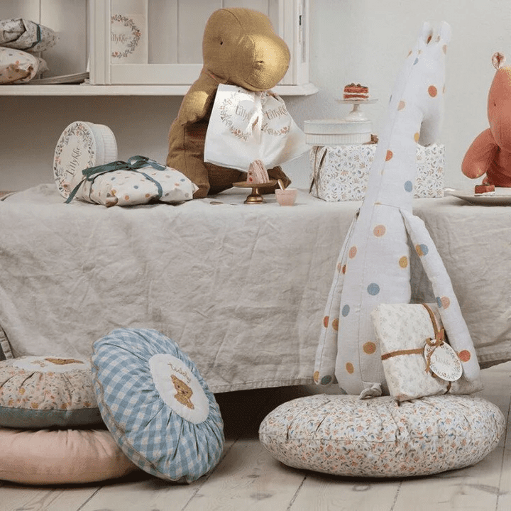 maileg cushion, round large flower 40cm