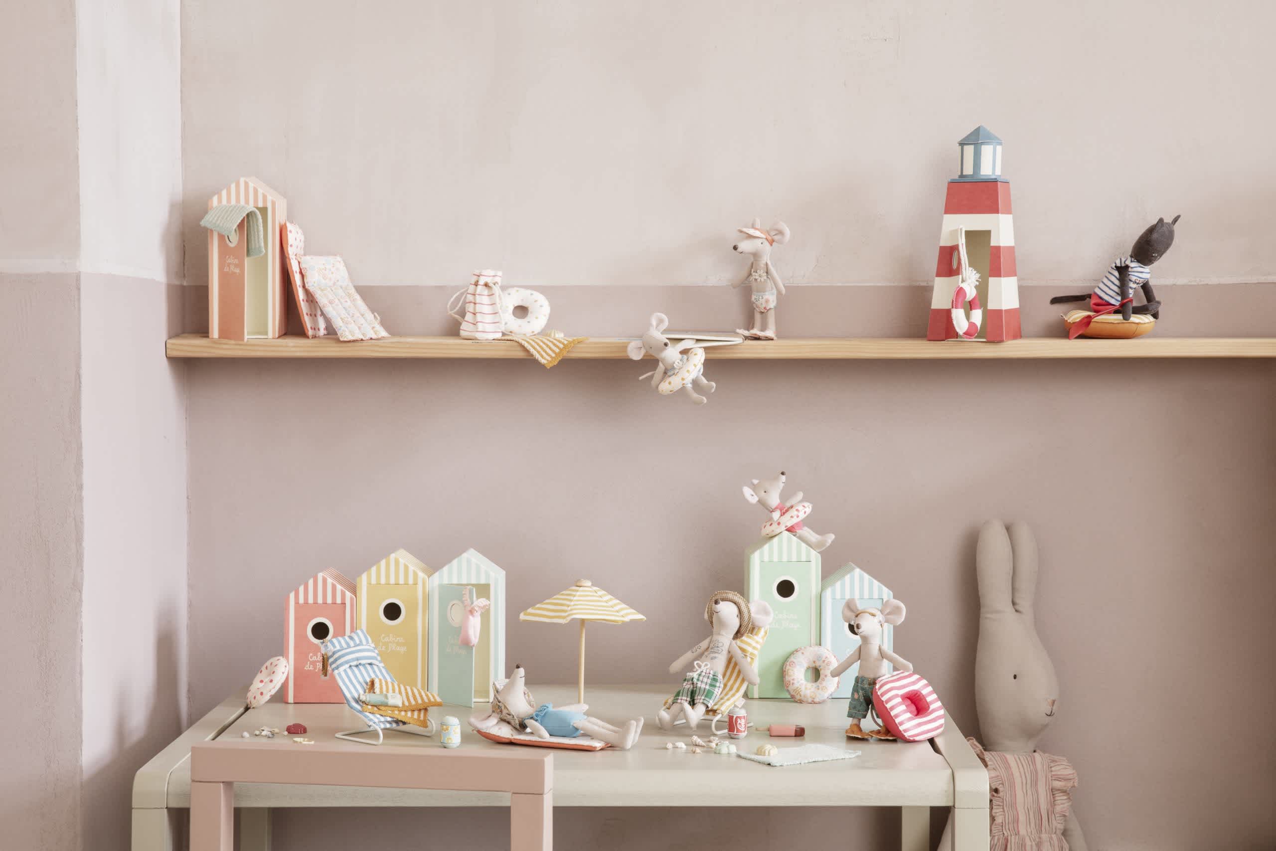 maileg air mattress, mouse multi dots