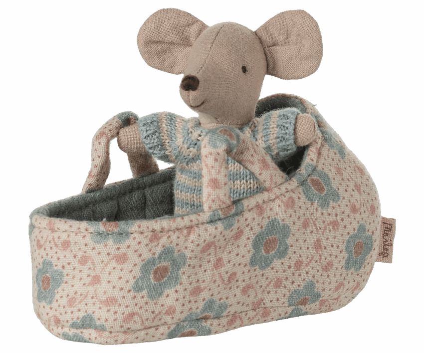 maileg baby mouse in carry cot blue