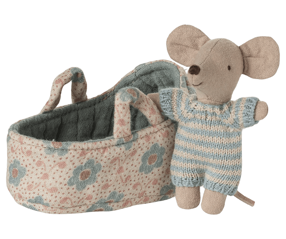 maileg baby mouse in carry cot blue