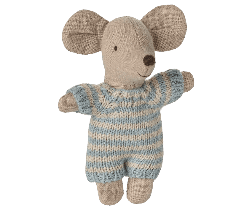 maileg baby mouse in carry cot blue