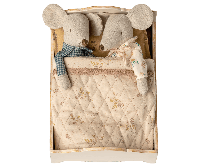 maileg wooden bed, mouse off white 16cm