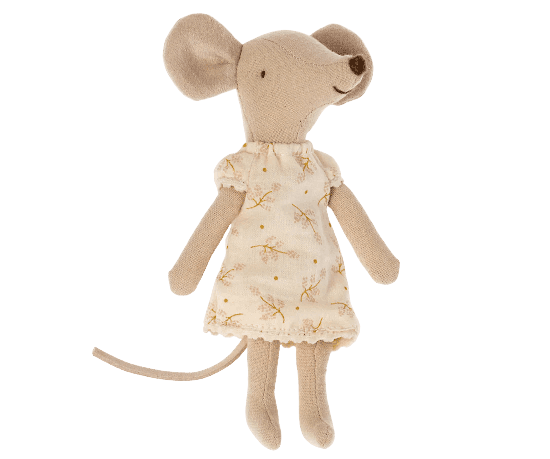 maileg nightgown for big sister mouse